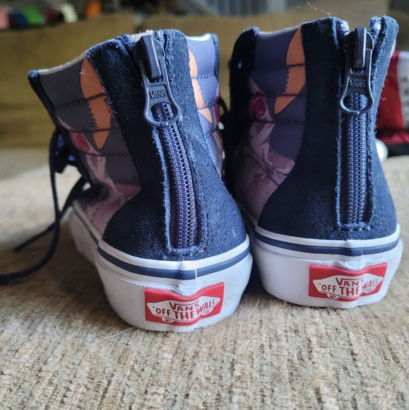 Vans Shark shoes - Picture 3 of 4